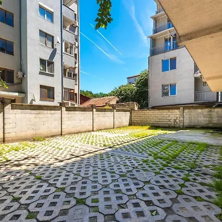 Parkside By Linas Appartement