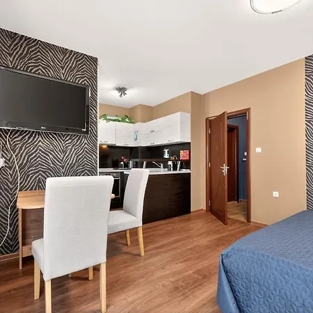 Parkside By Linas * Varna